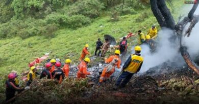 केदारनाथ हेलिकॉप्टर हादसे के बाद दो दिन के लिए सेवाएं स्थगित, सात लोगों की मौत