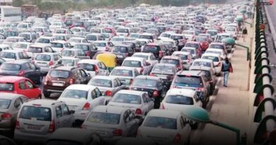 जनता के आक्रोश के बाद दिल्ली सरकार ने ‘पुराने वाहनों पर ईंधन रोक’ का आदेश वापस लिया