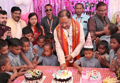 मुख्यमंत्री विष्णुदेव साय ने बगिया बालक आश्रम में बच्चों के बीच मनाया 62वां जन्मदिवस