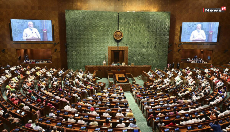संसद के विशेष सत्र में तीन बड़े विधेयक पेश, महिला आरक्षण और परिसीमन पर गरमाई राजनीति